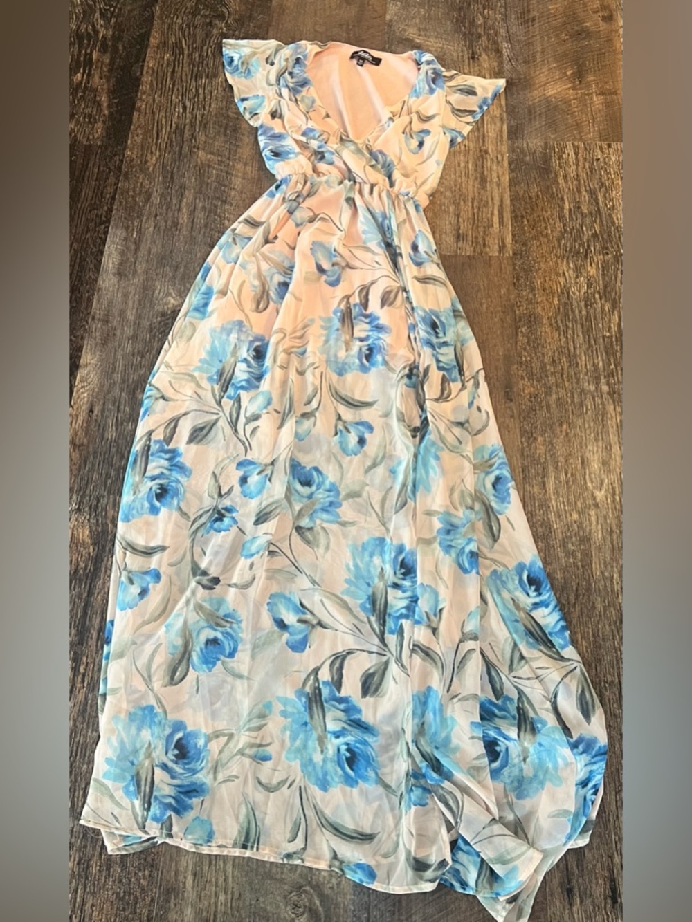 Lulu's Blue & Blush Floral Maxi Dress